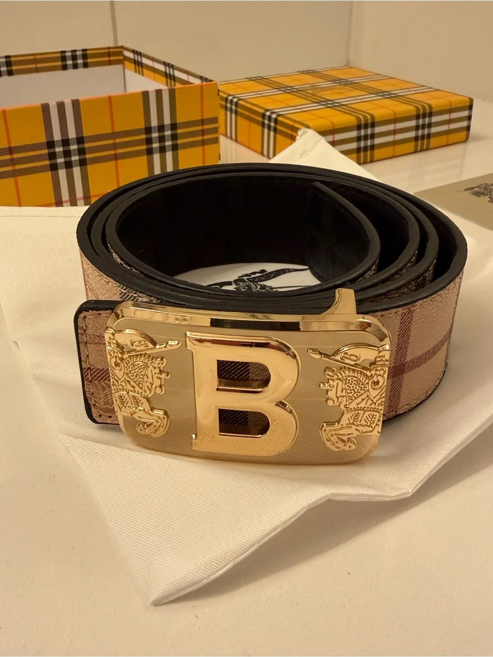 Burberry Reversible Belt – House Check / Black – Gold B Buckle